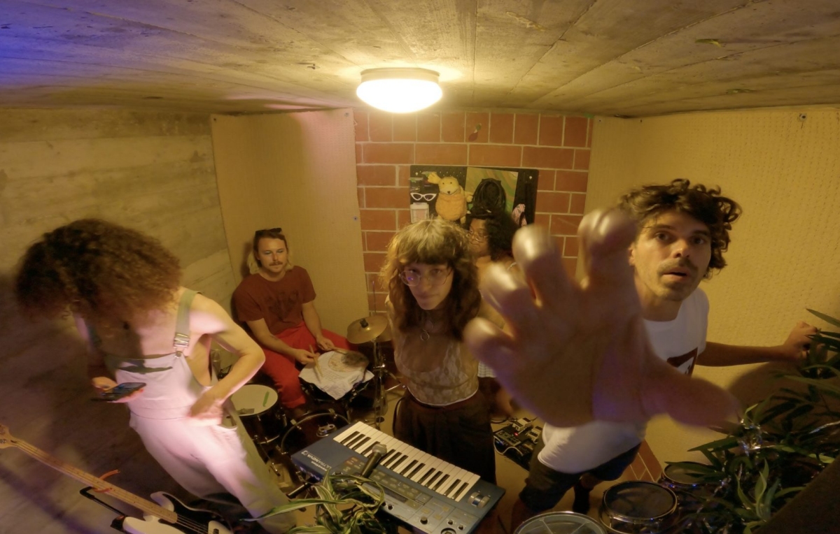 not a band with Psychic Weapons & Gold Watch