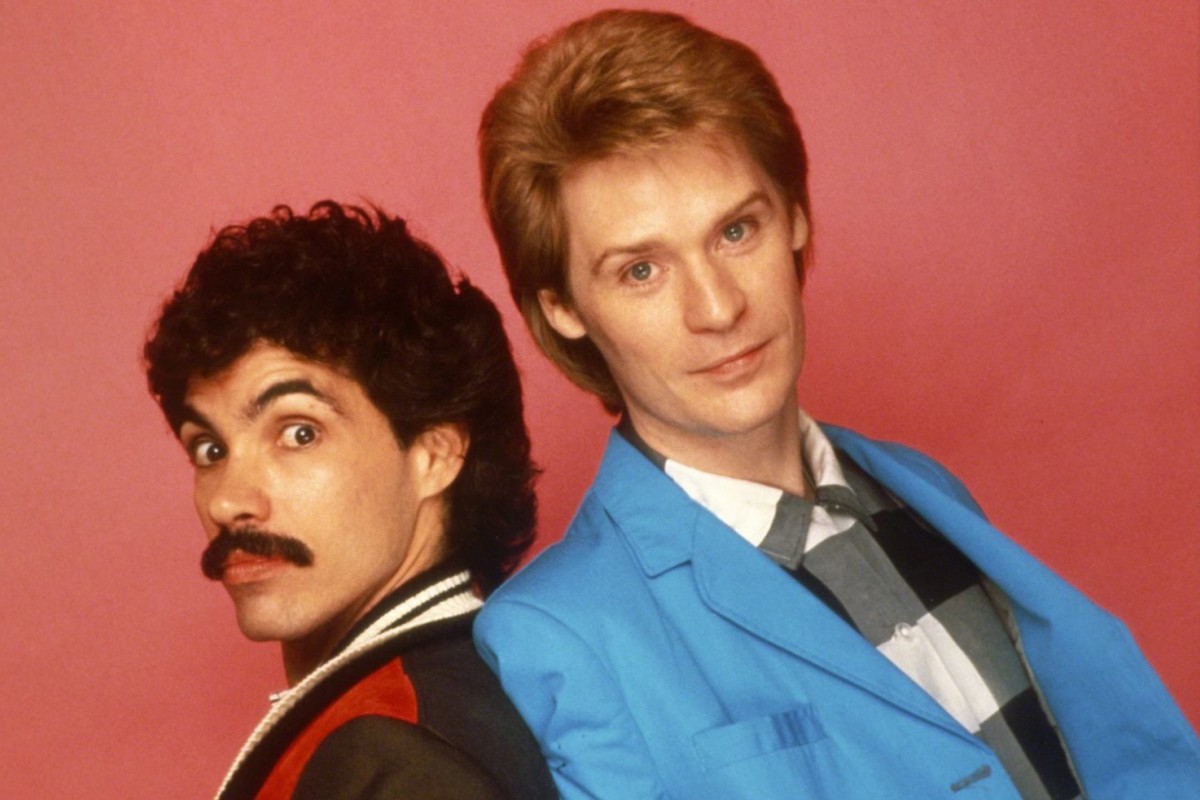 Retro 'Guilty' Pleasures Video Dance Party - Hall & Oates Spotlight