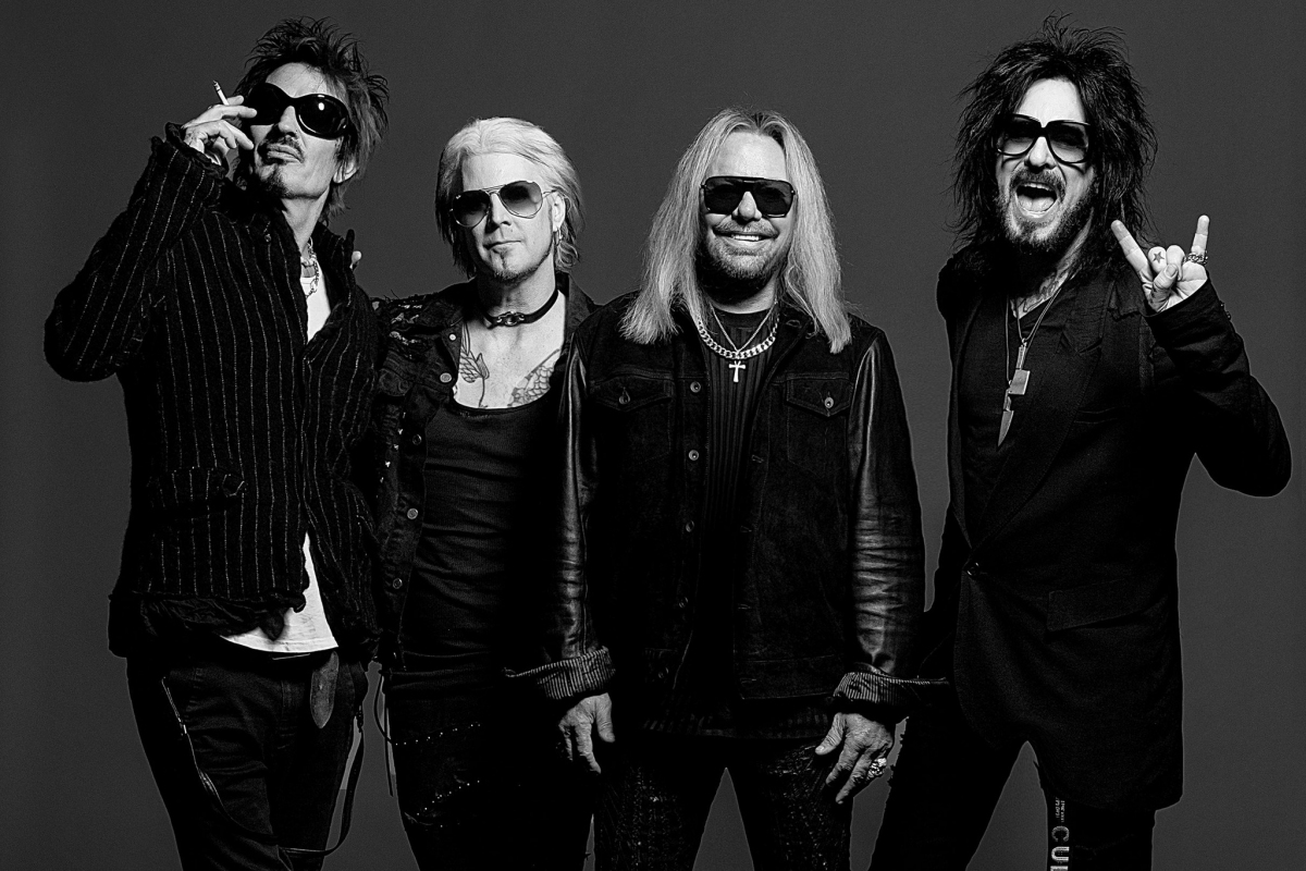 Mötley Crüe with Tesla & Extreme