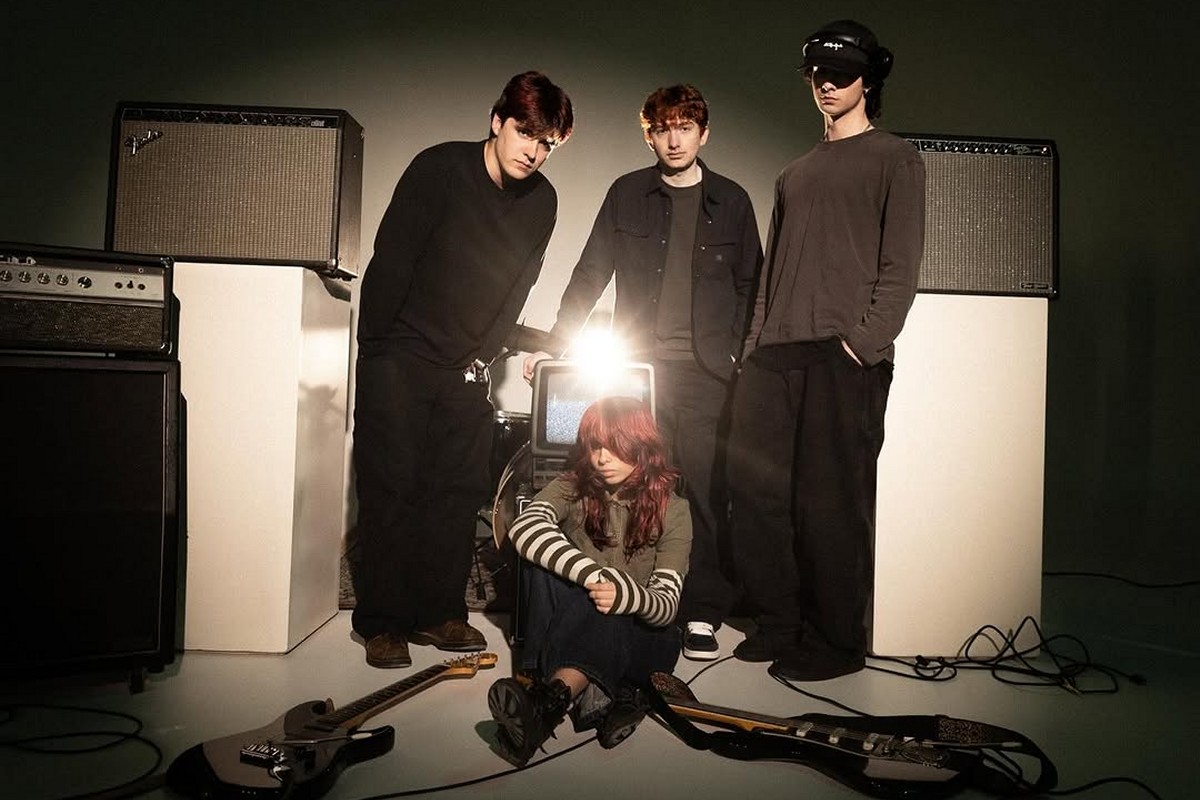 Loveless Club 013: Cherry Pick, White Rabbit & Closeout